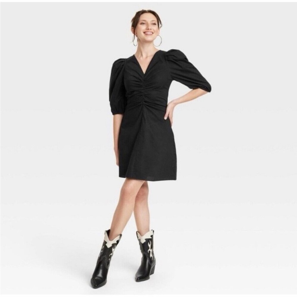 Elegant Black Puff Sleeve Dress